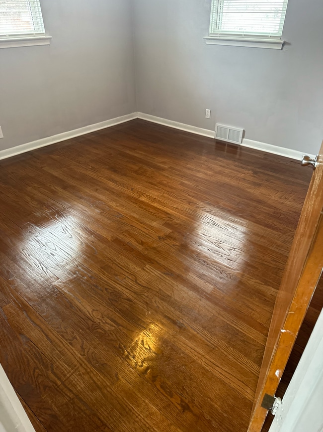 Building Photo - 20241 Kentucky St