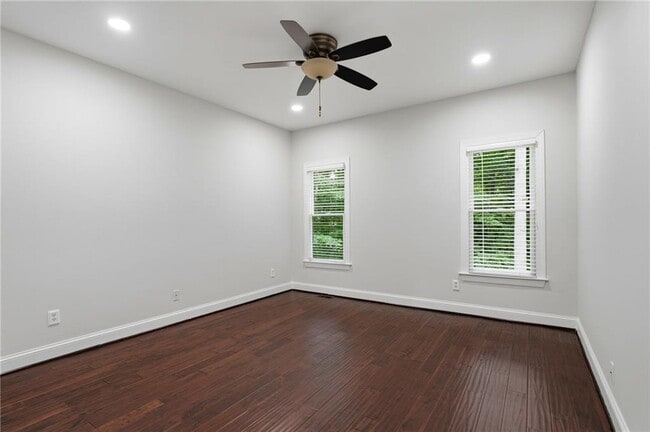 Building Photo - 730 Rose Creek Cir