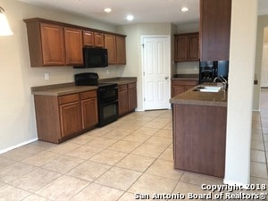 Building Photo - 10404 Branch Crest