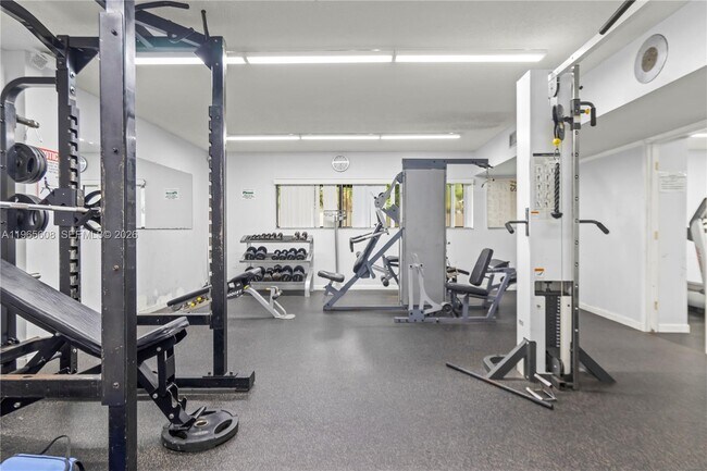 Building Photo - 481 Ives Dairy Rd