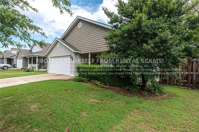 Building Photo - 4312 W Pecan St