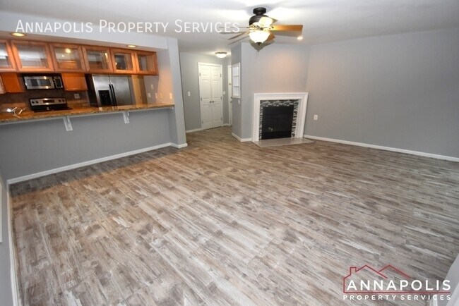 Building Photo - 1121 Lake Heron Dr