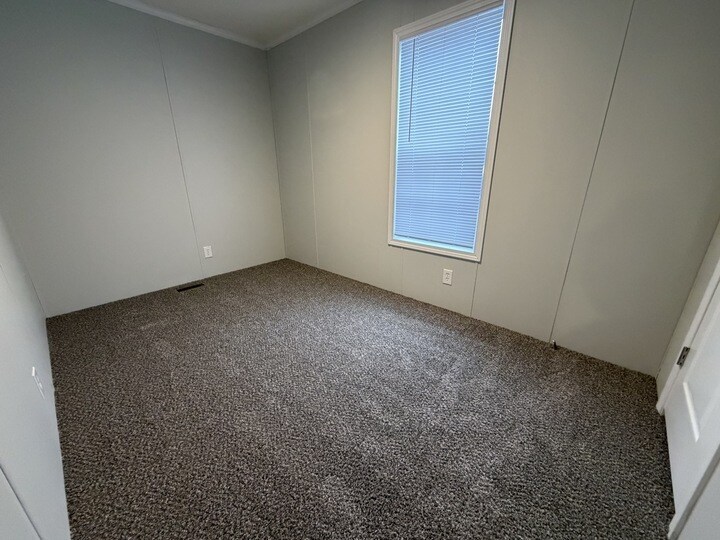 Building Photo - 38062 St Tropez Dr