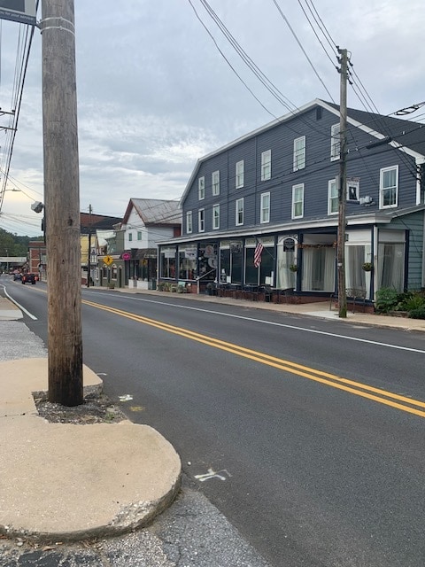 Walk to Main St Sykesville - 7413 Spout Hill Rd