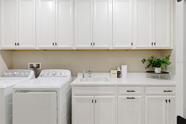 Building Photo - 33332 Castaway Lp