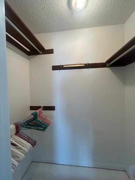 Building Photo - 1318 El Sereno Pl