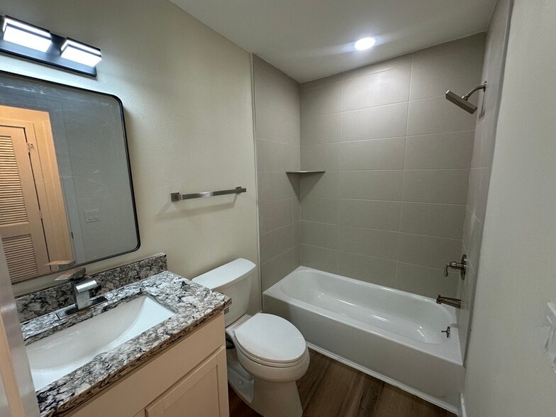 Building Photo - 3111 W Spruce St