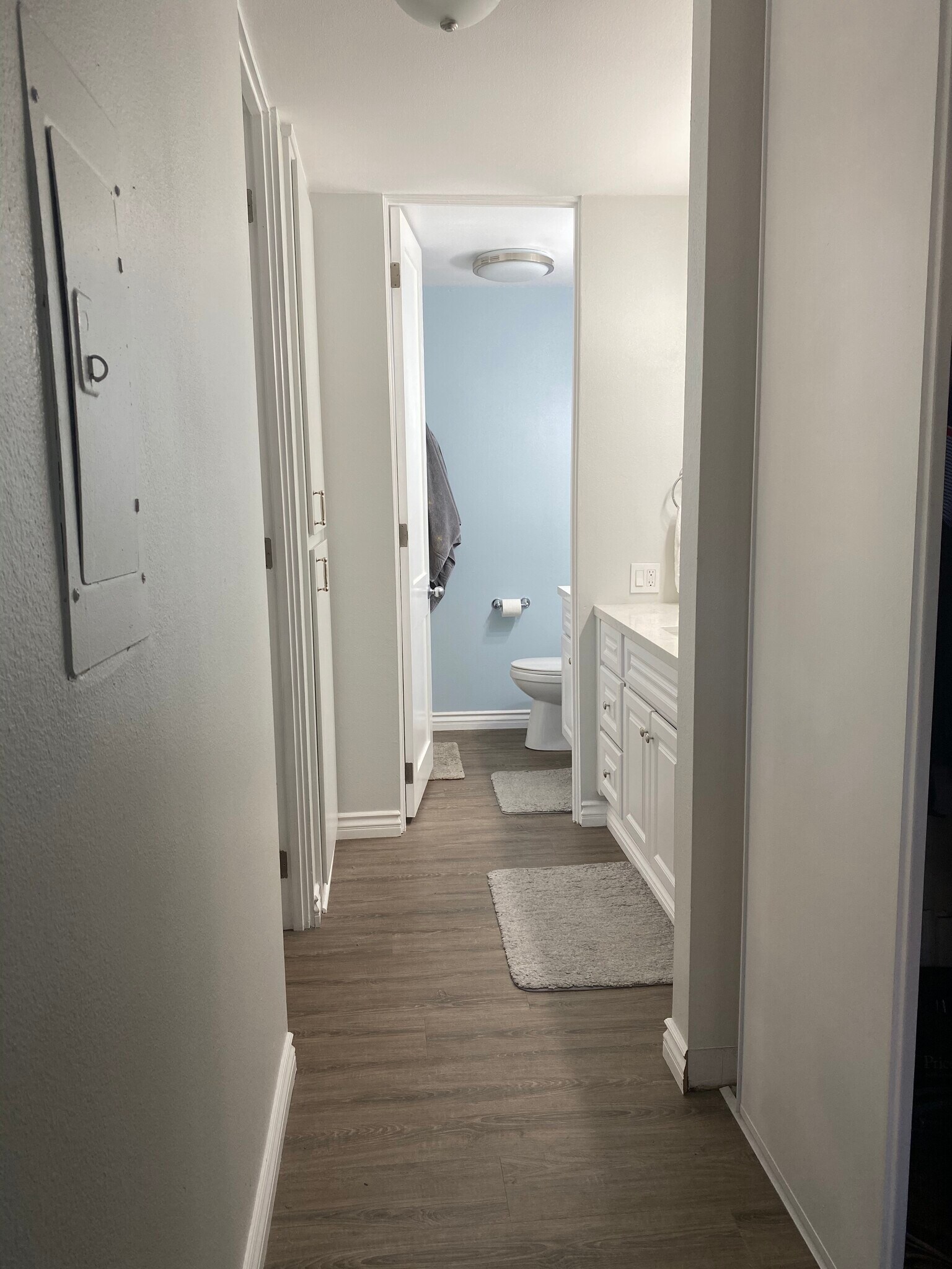 Building Photo - 6542 Ocean Crest Dr