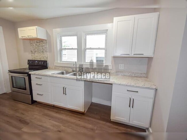 Building Photo - 4121 Byram Ave