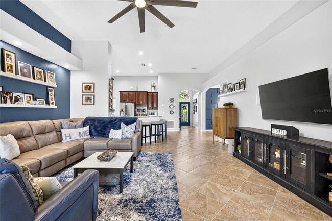 Building Photo - 31218 Alchester Dr