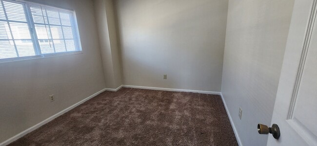 Building Photo - 1416 Missouri Ave