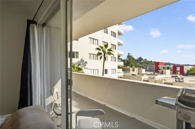 Building Photo - 7250 Franklin Ave