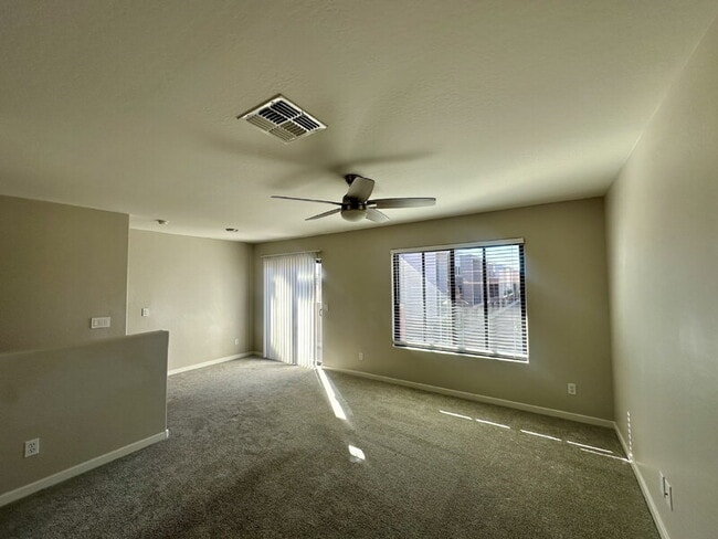 Building Photo - 305 S Wilson St