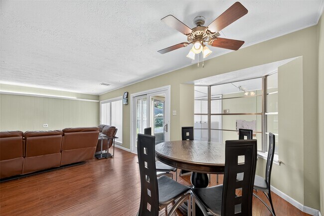 Building Photo - 9123 Langdon Ln