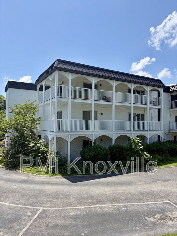Building Photo - 5709 Lyons View Pike