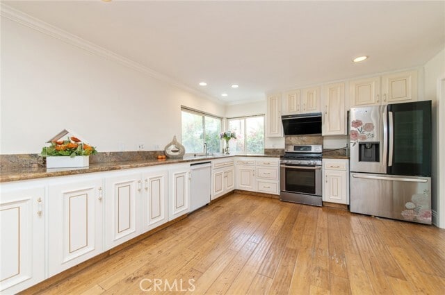 Building Photo - 14252 E Mall St