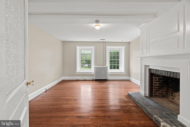 Building Photo - 209 N Bellevue Ave