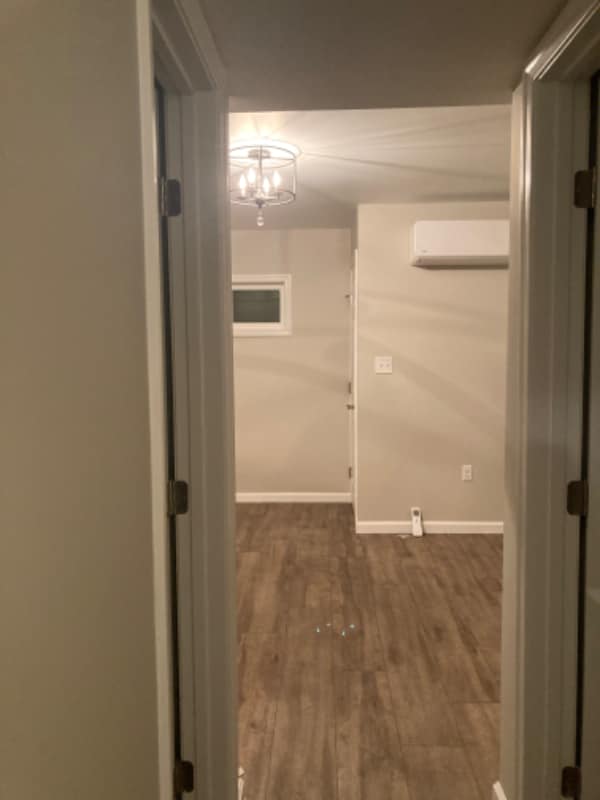 Building Photo - 1050 Stonybridge or Stoneybridge Dr