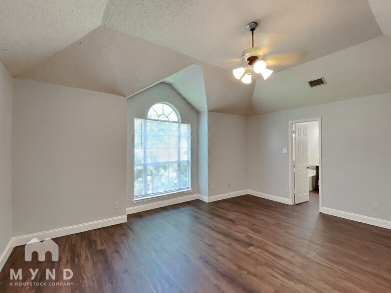 Building Photo - 2616 Belmont Ct