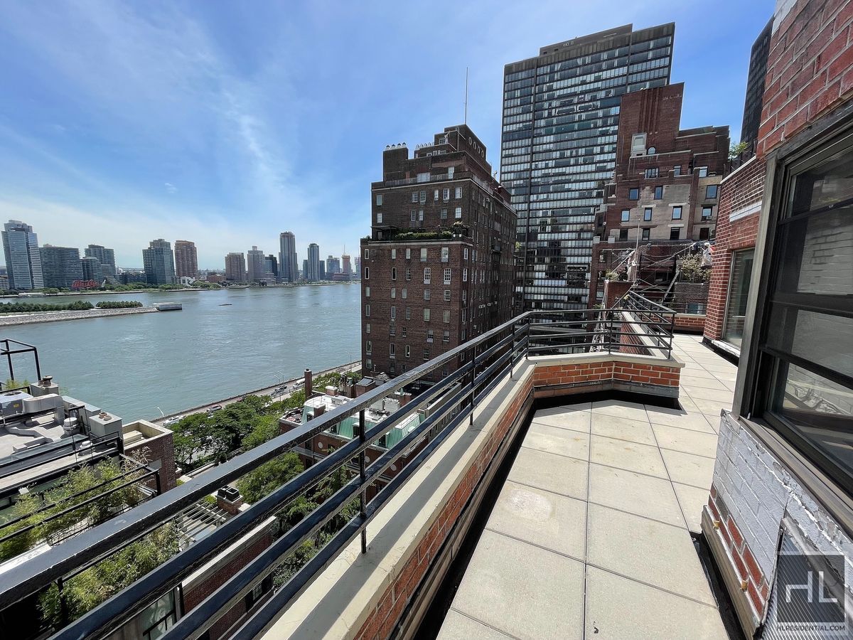 Building Photo - BEEKMAN PLACE