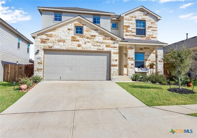 Building Photo - 1642 Ranch House