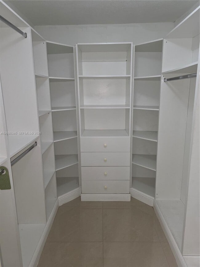 Building Photo - 12932 SW 88th Ln