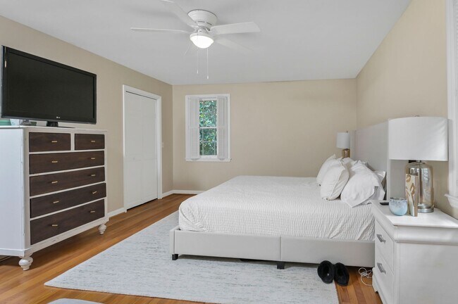 Building Photo - 1 Leconte Ct