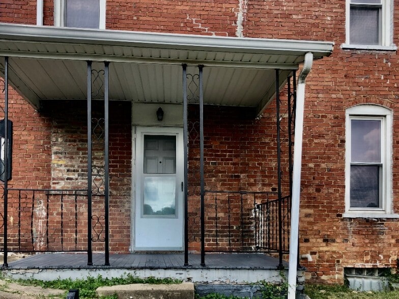 Building Photo - 568 Conrad Ave