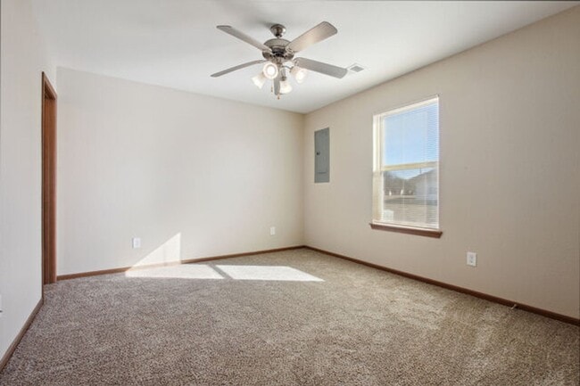 Building Photo - 3 bd 2 bath - Grain Valley