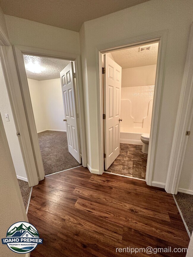 Building Photo - 10977 W Altair St