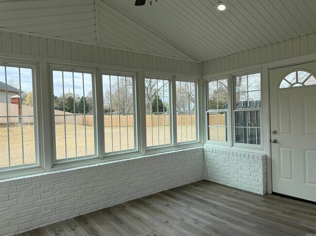 Building Photo - 1 Enclave Cir