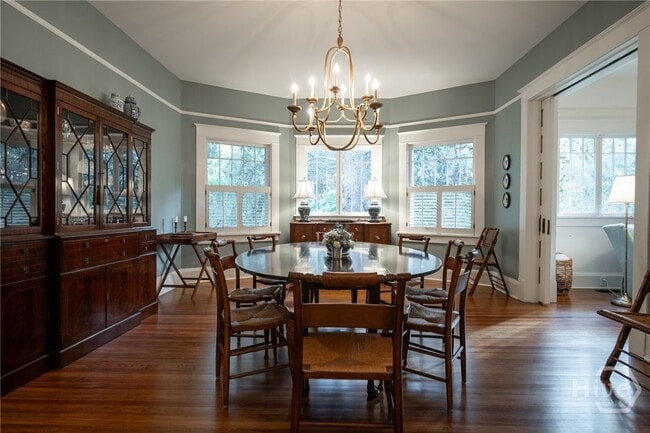 Building Photo - 290 Milledge Cir