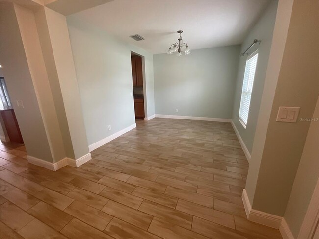 Building Photo - 878 Benjamin Trail