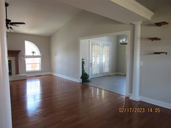 Building Photo - Lovely Home in O'Fallon