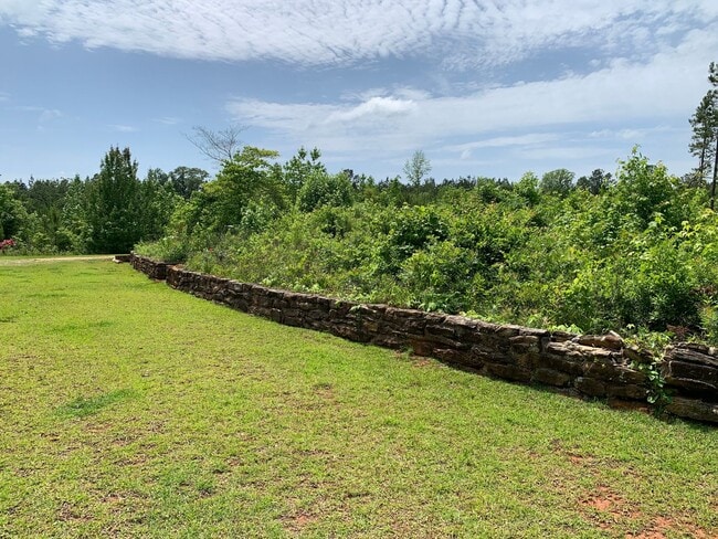Building Photo - Unique Home and Land in Camp Hill