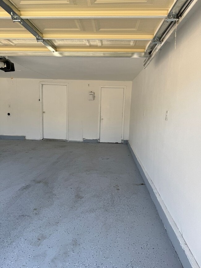 Building Photo - Charming 4-Bedroom Home for Rent in San Be...
