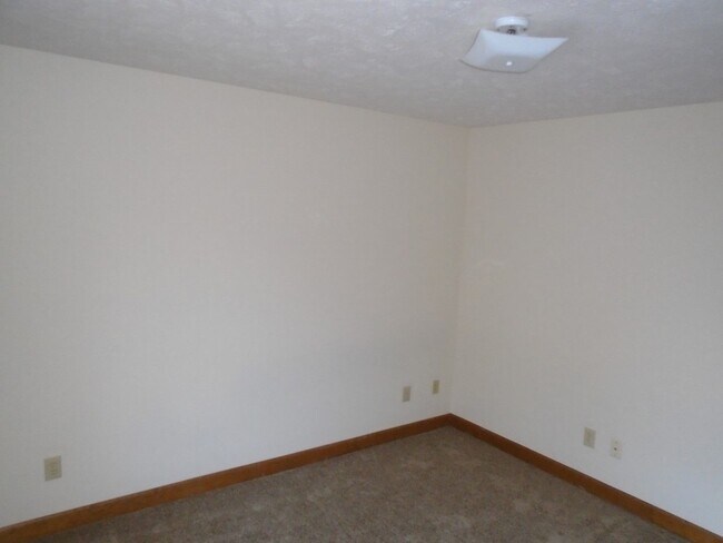 Building Photo - Timberlake