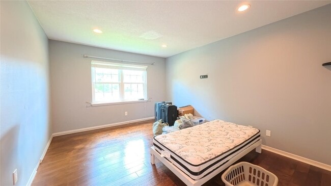 Building Photo - 2700 Bellefontaine St