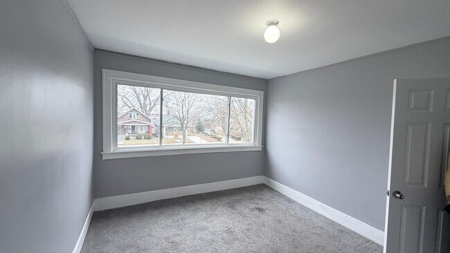 Building Photo - 4667 Beniteau St