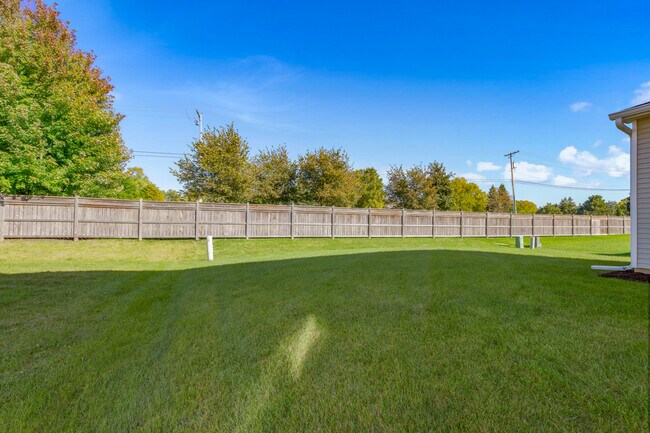 Building Photo - 3628 Birch Ln
