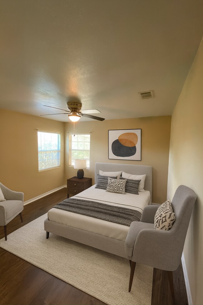 Building Photo - 401 Philco Dr