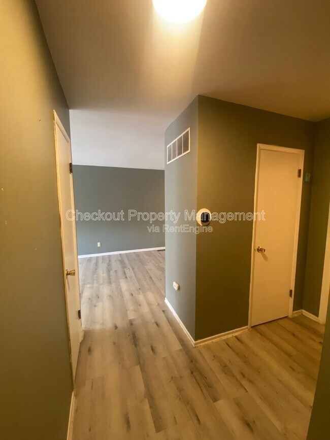 Building Photo - 3733 Morgan Ford Rd