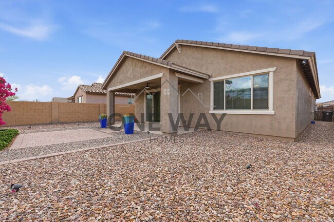 Building Photo - 9836 E Red Giant Dr