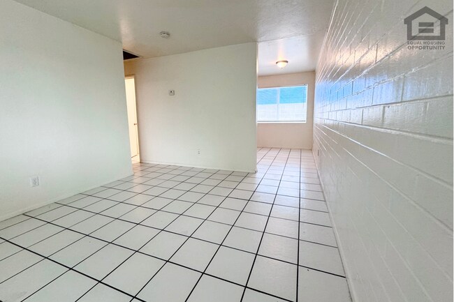 Building Photo - 1640 E Brill St