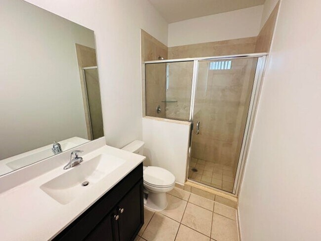 Building Photo - 346 NE 208th Terrace
