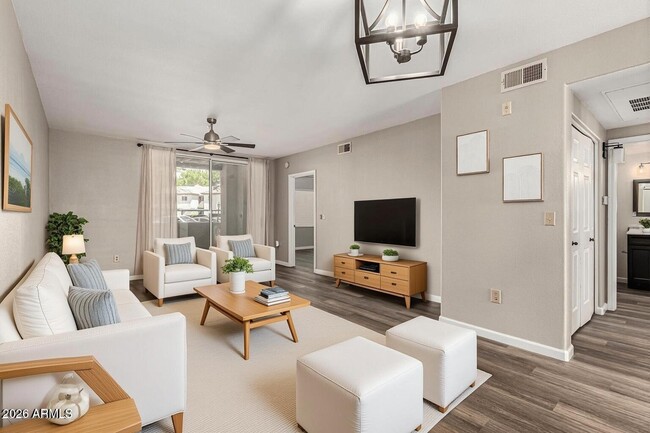 Building Photo - 1825 W Ray Rd