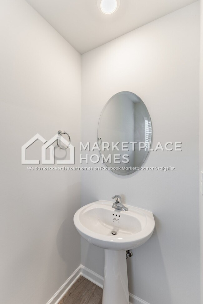Building Photo - 4131 Hudson Ct SW