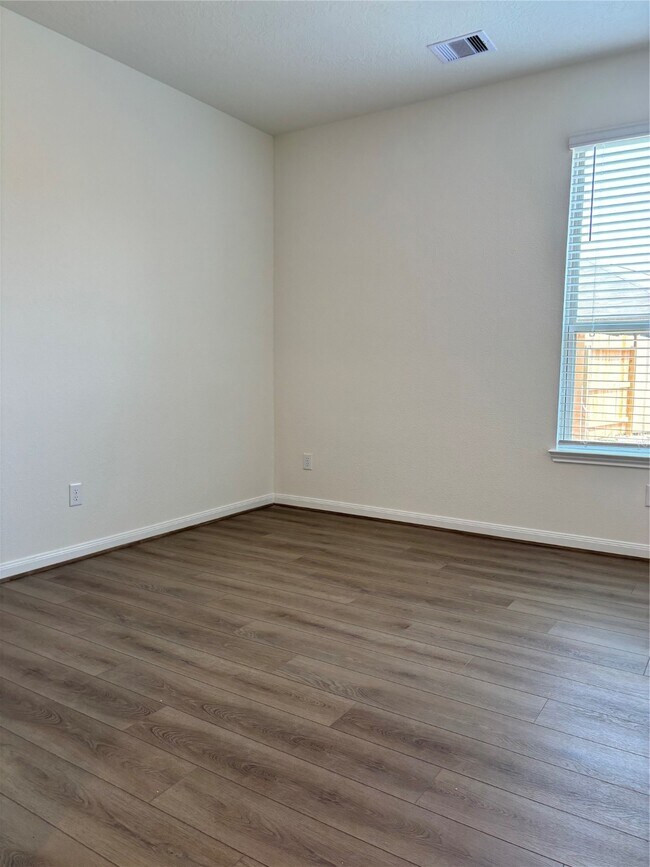 Building Photo - 2815 Lyra Ct