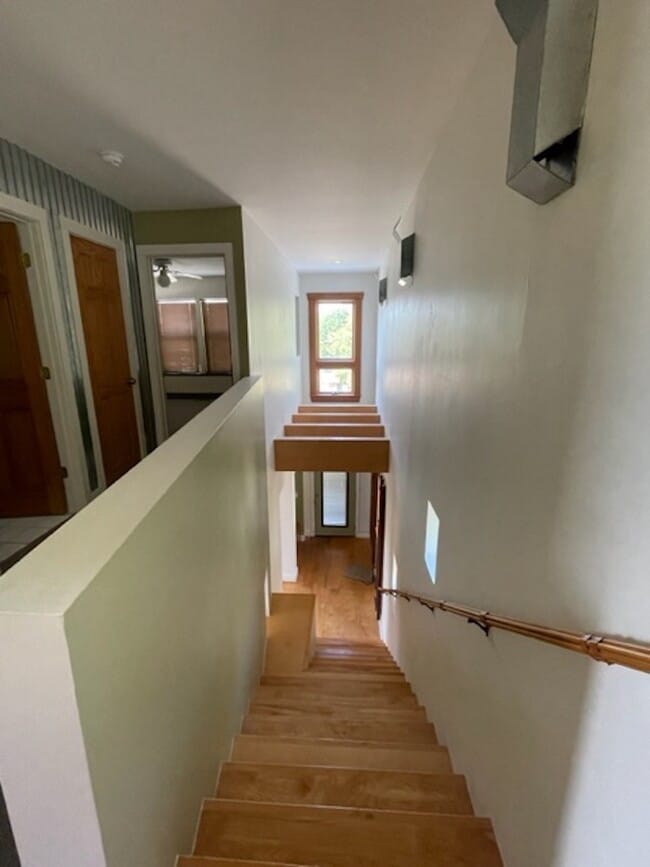Building Photo - 484 S Mashburn Ave