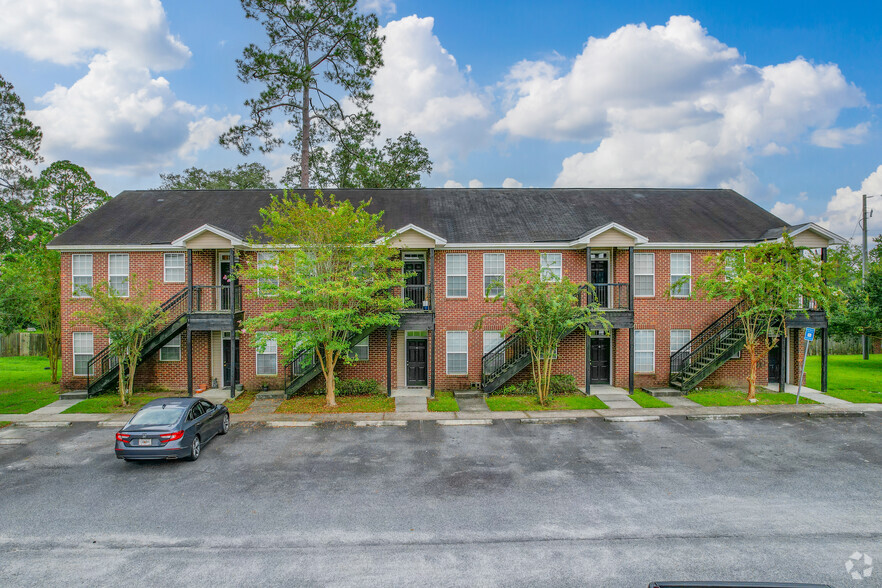 Primary Photo - College Street Station Apartments